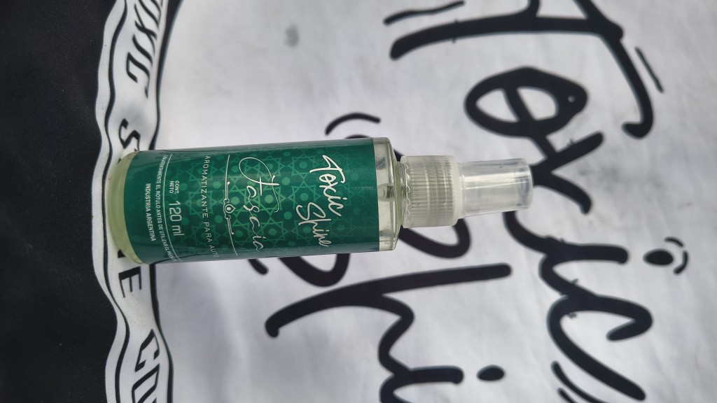 Toxic Shine Fascia aromatizante auto