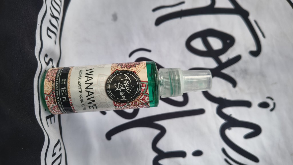 Wanawé aromatizante para auto