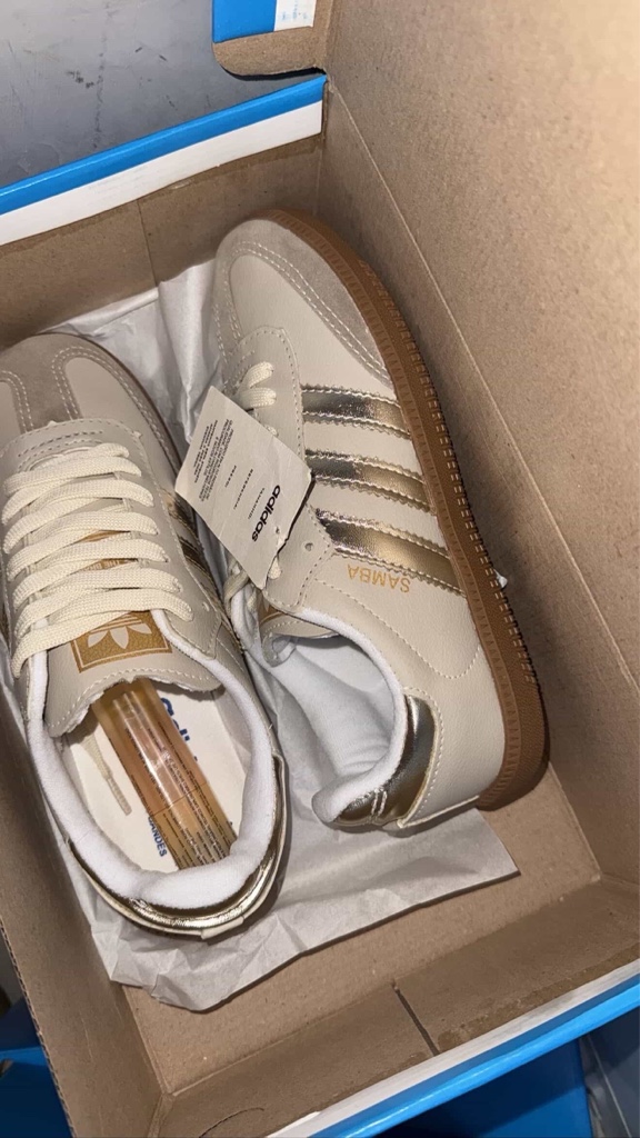 Adidas samba primera línea beige con negro y beige con dorado