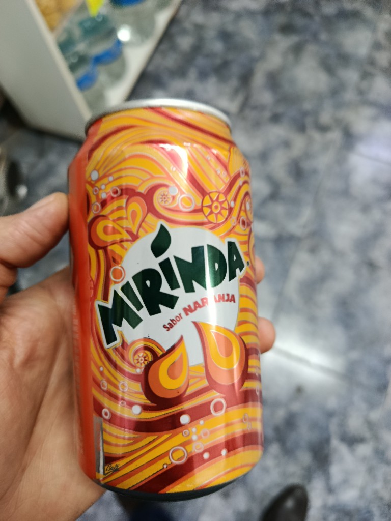 Gaseosa en lata mirinda naranja por 354 ML