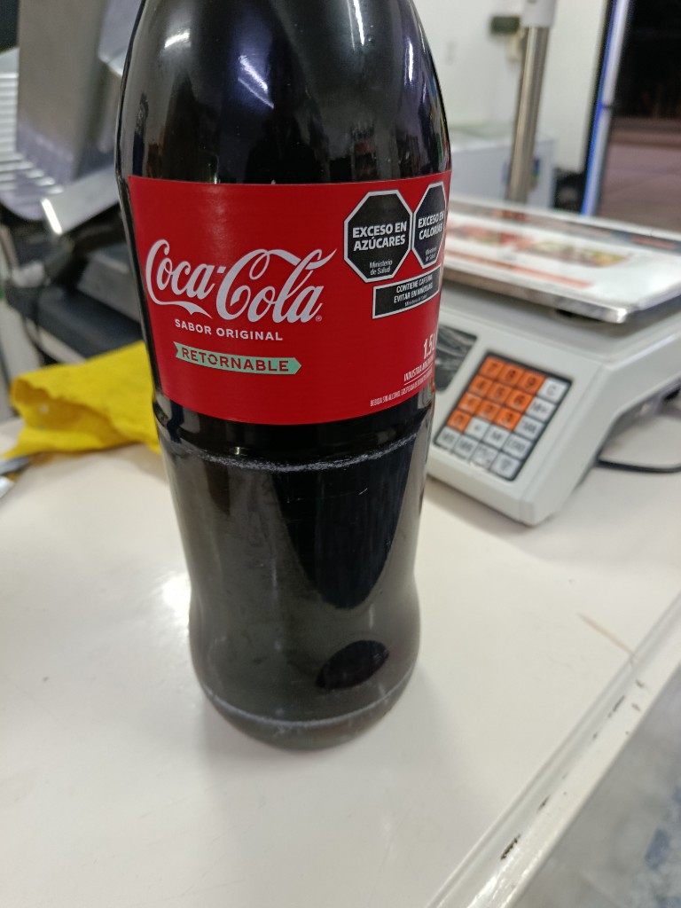 Gaseosa coca-cola retornable vidrio por 1.5 l