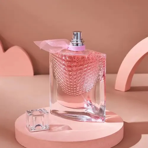 Perfume rosa transparente La Vie de Scenabella Flower