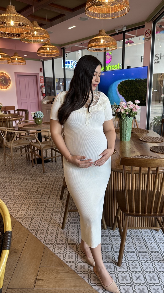 VESTIDO SILUETA ENCAJE