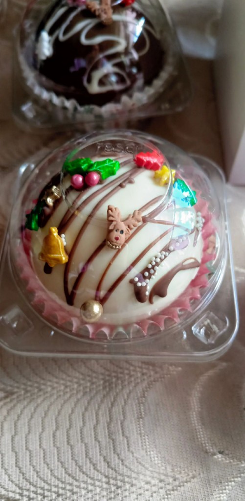 Chocobomba navideña decorada