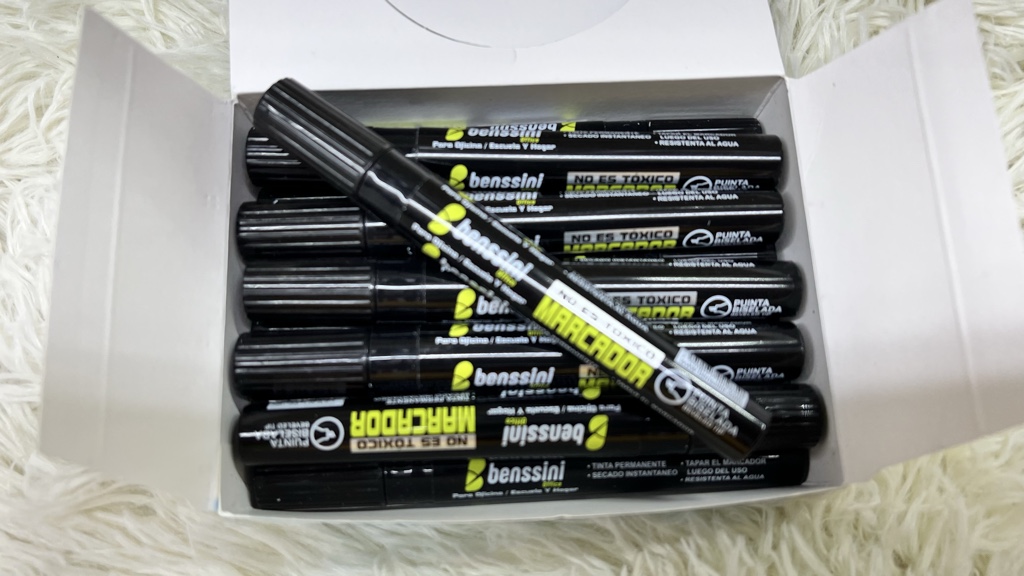 MARCADOR NEGRO PERMANENTE