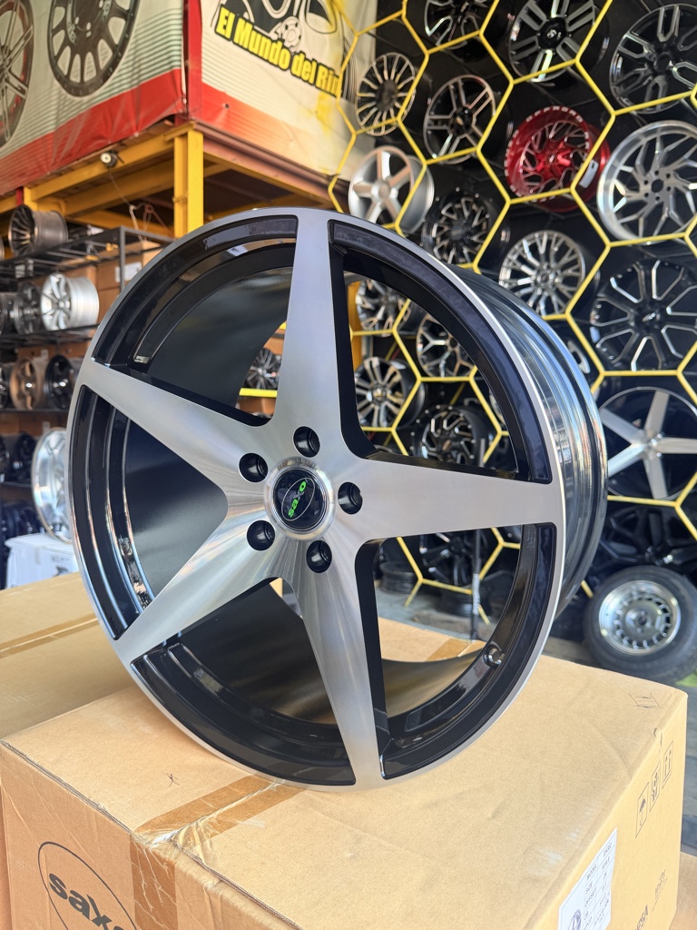 DX302 18x8.5/9 5x113