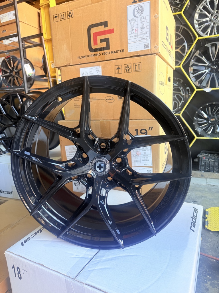 GL083 18x8 5x112