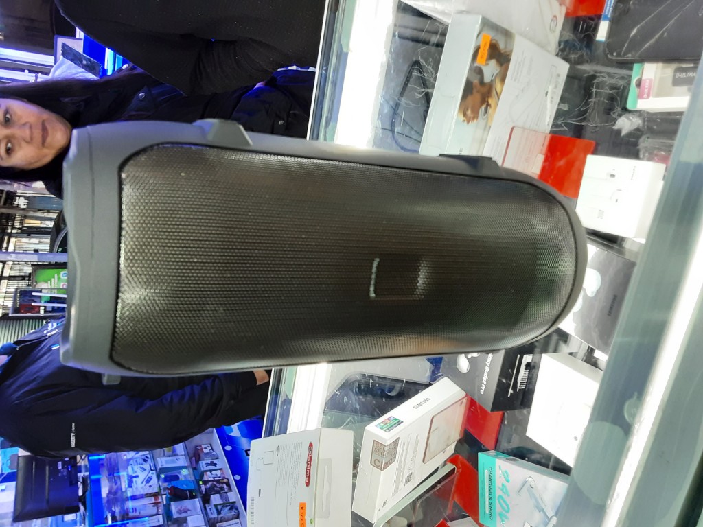 Parlante Bluetooth negro