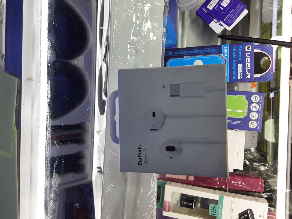 Apple EarPods USB-C blancas