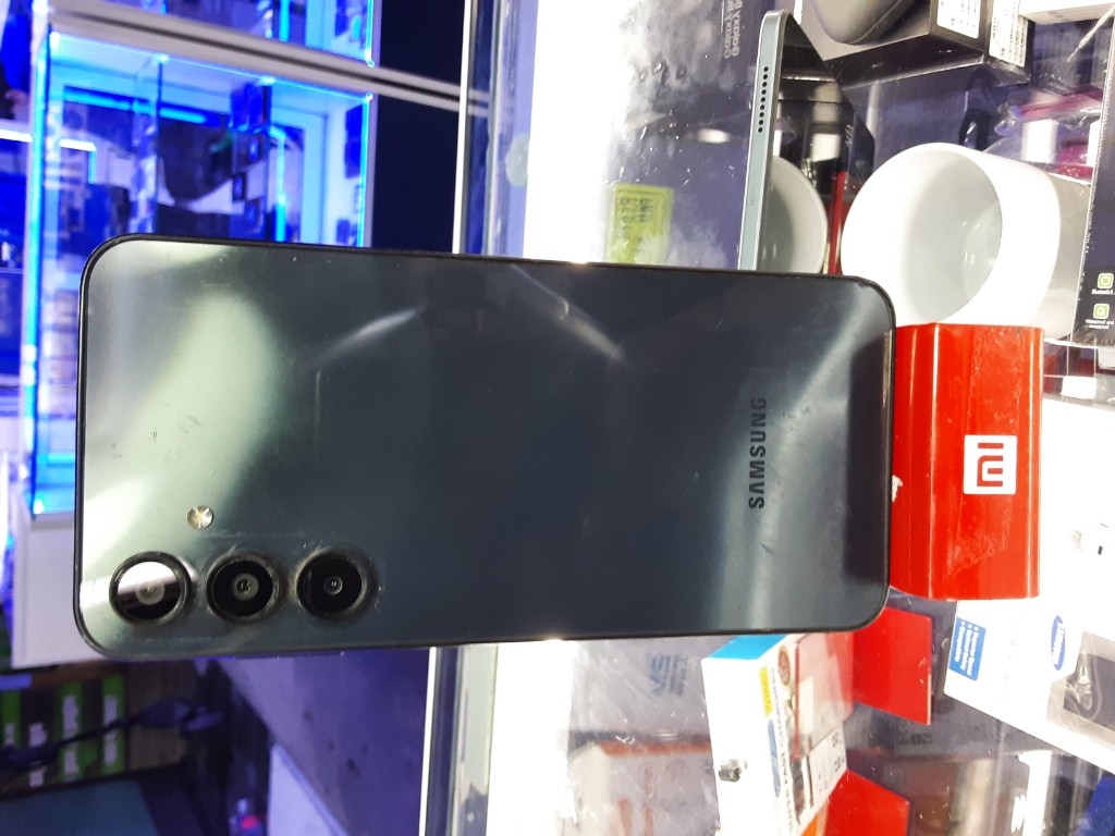 Samsung a16 5G teléfono negro