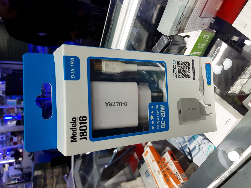 D-ULTRA cargador USB-v8 20W