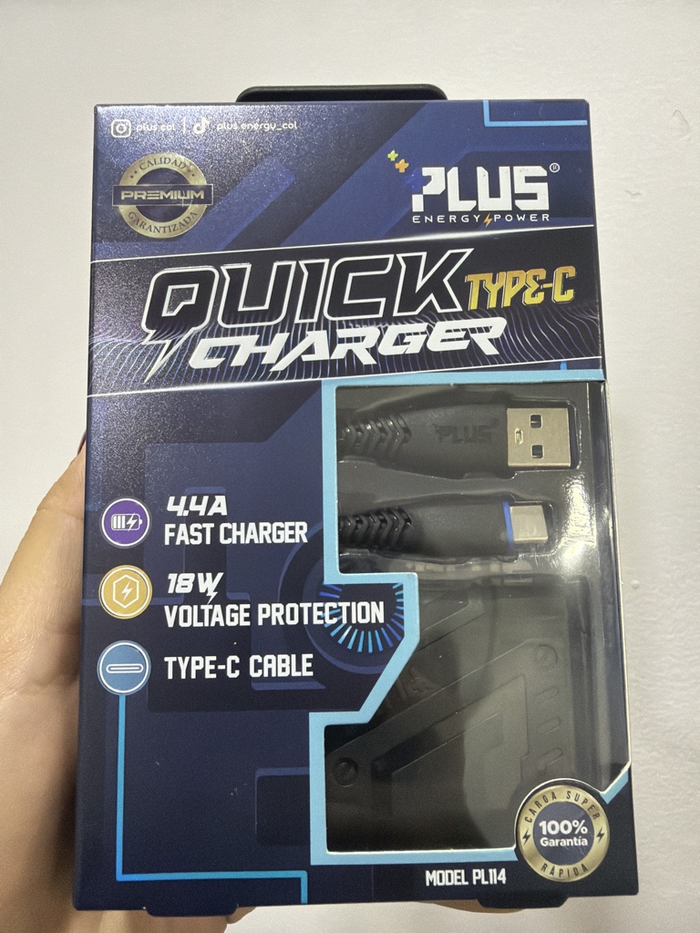 PLUS cargador Type-C negro