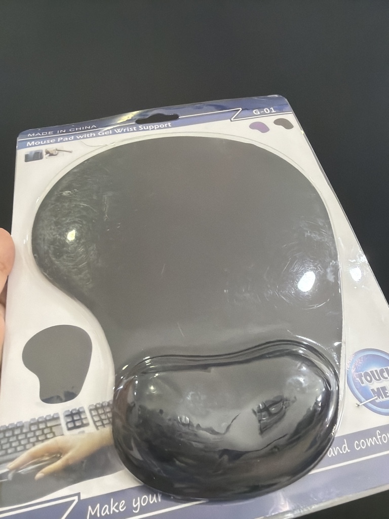 Mouse pad negro con apoyo gel
