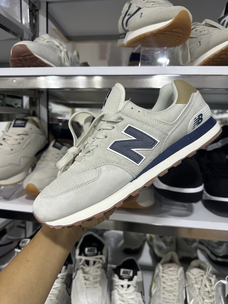 New / ax / puma