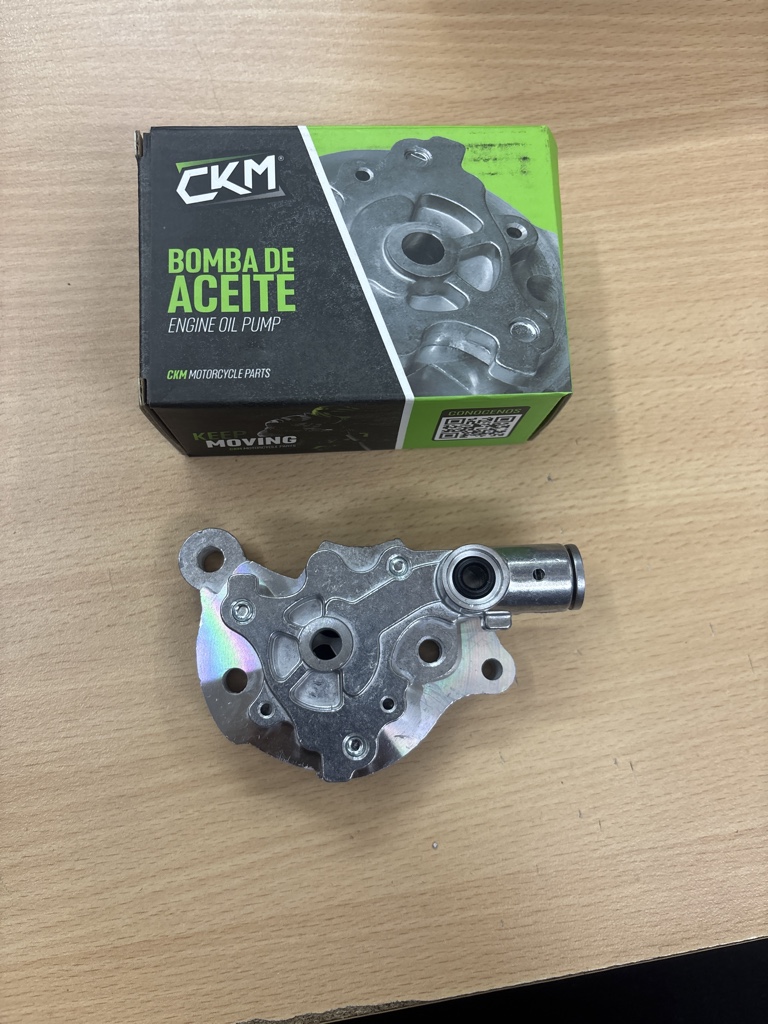 BOMBA ACEITE TWISTER CBX / TORNADO250