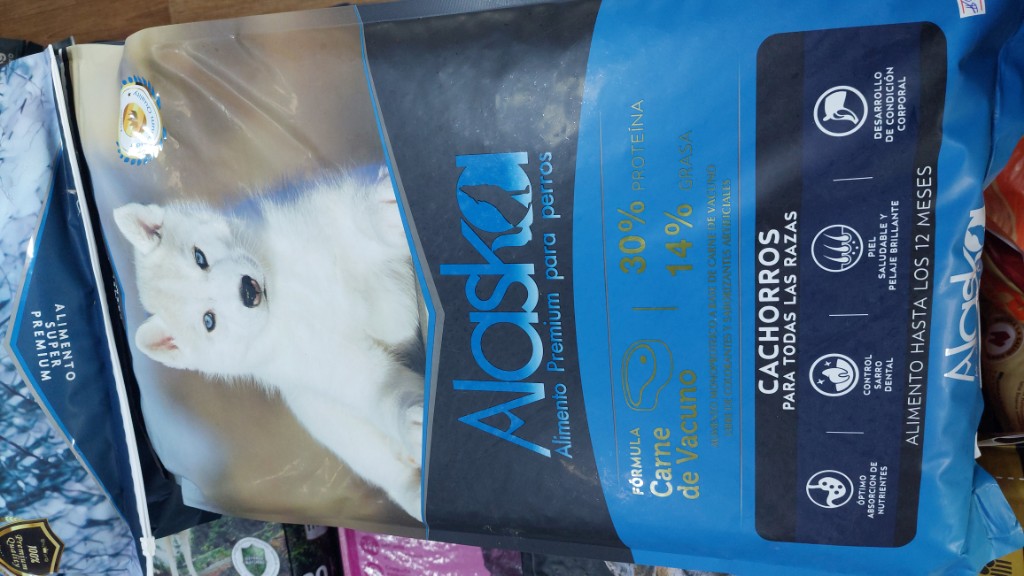Alaska Carne de Vacuno Cachorros 10 kilos