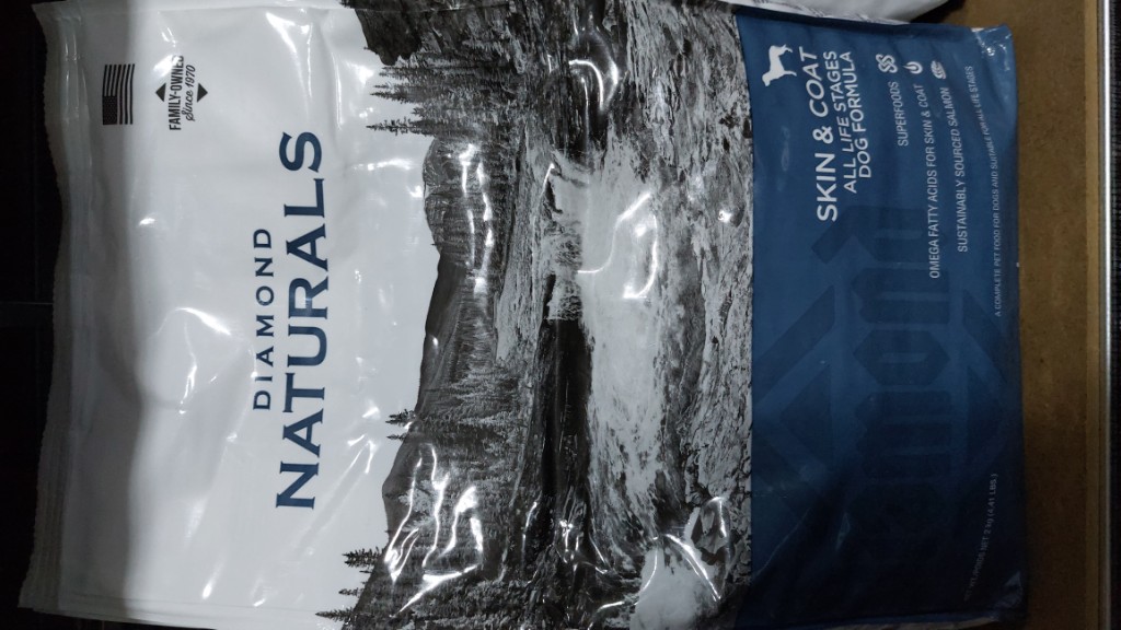 Diamond Naturals Skin & Coat salmón 2 kilos
