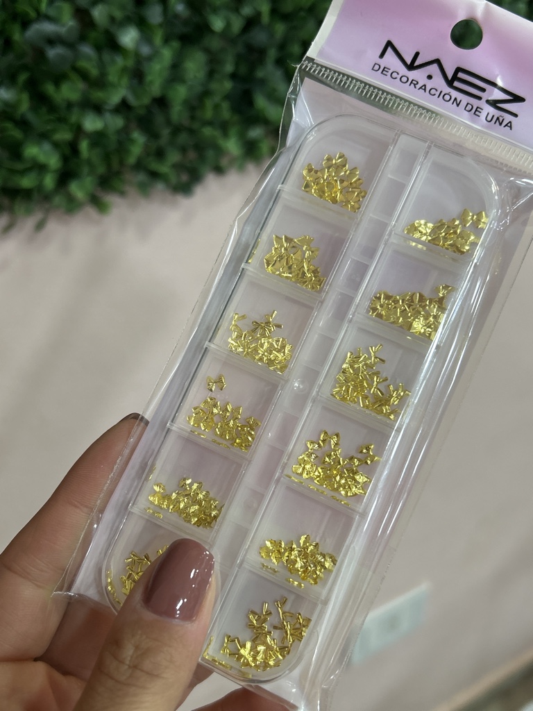 Deco moños dorados Naez