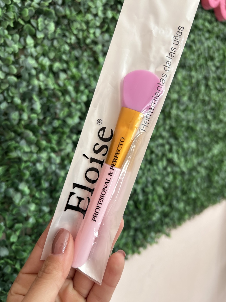 Eloise espatula skincare