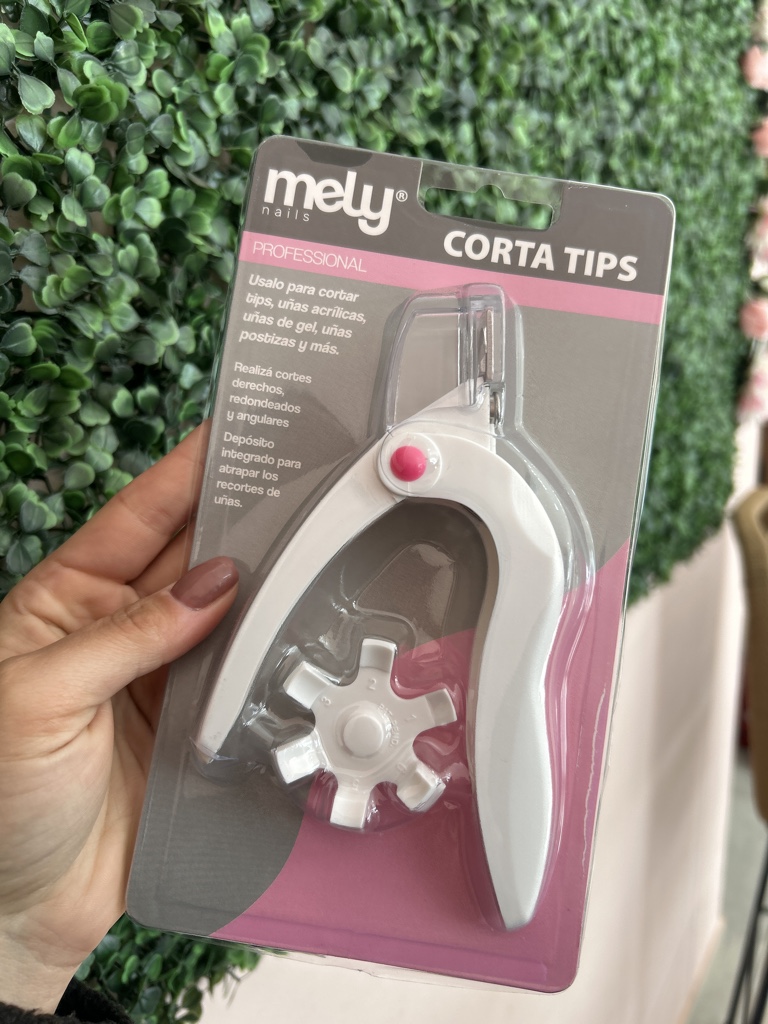 Corta tips Mely