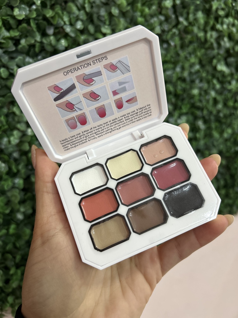 Paleta esmaltes sólidos charm