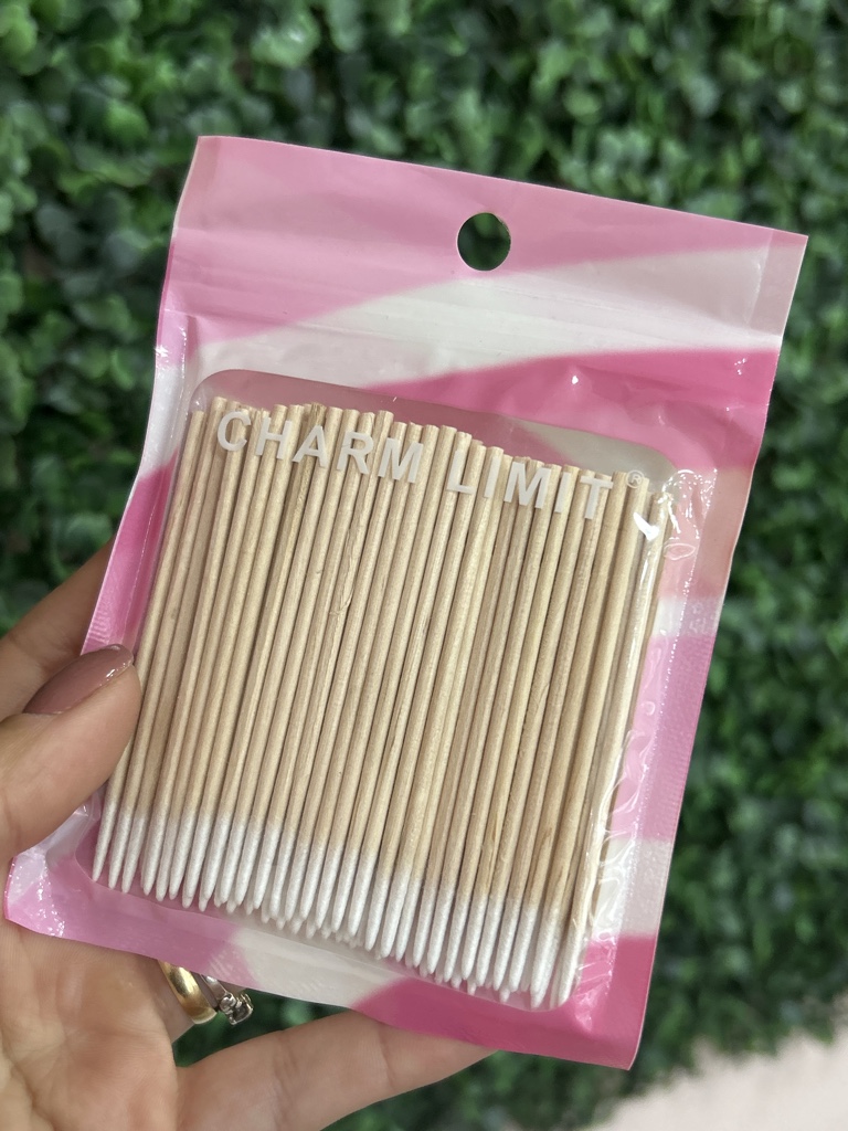 Palitos con algodón