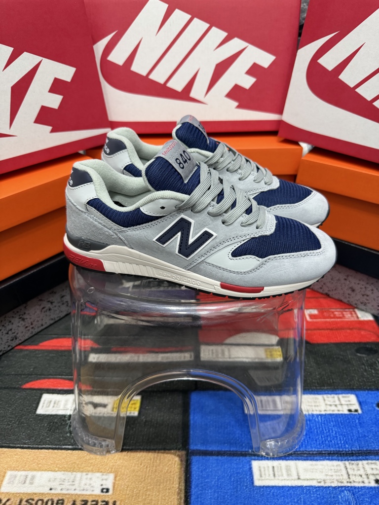 New Balance 840 tenis azules