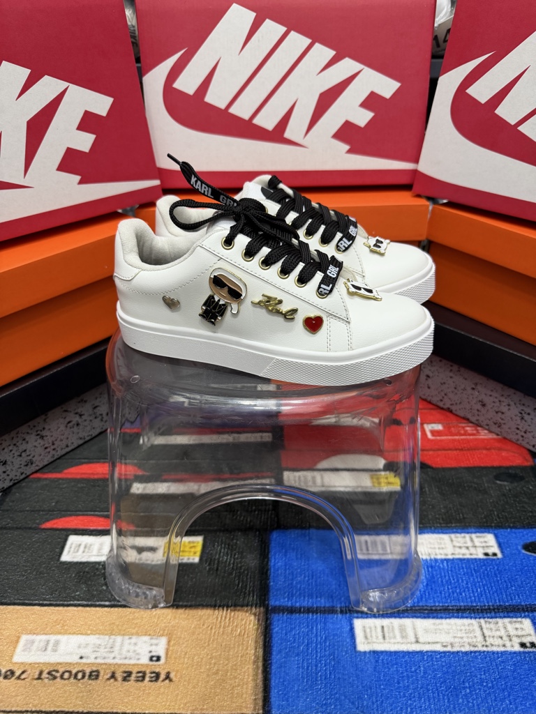 Karl Lagerfeld tenis blancos