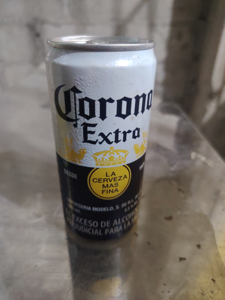 UND DE CORONA LATA
