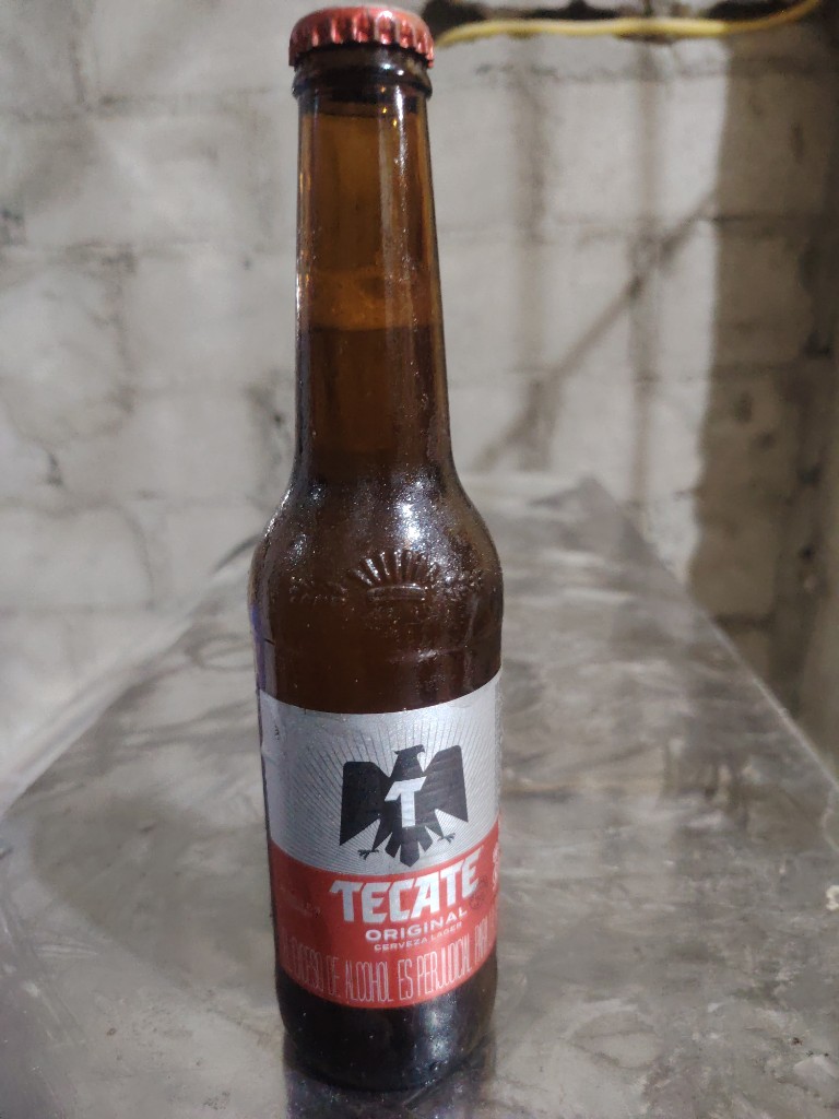 UND DE TECATE BOTELLA