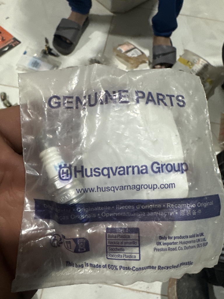 Bujía husqvarna group