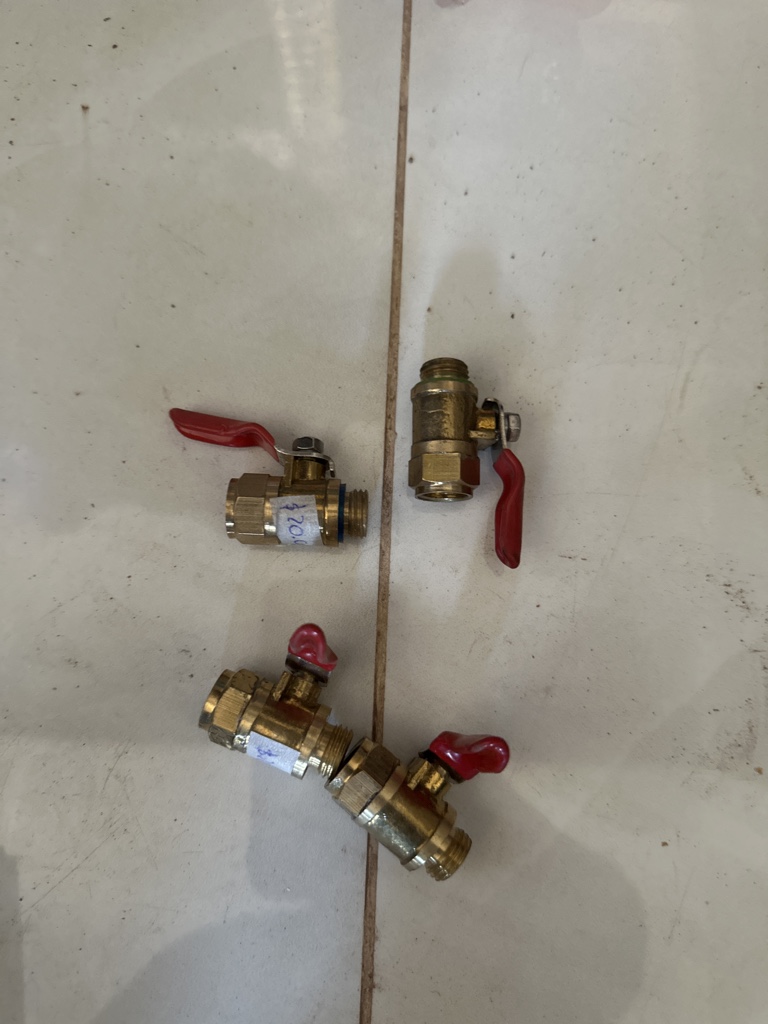 Llave de paso bronce