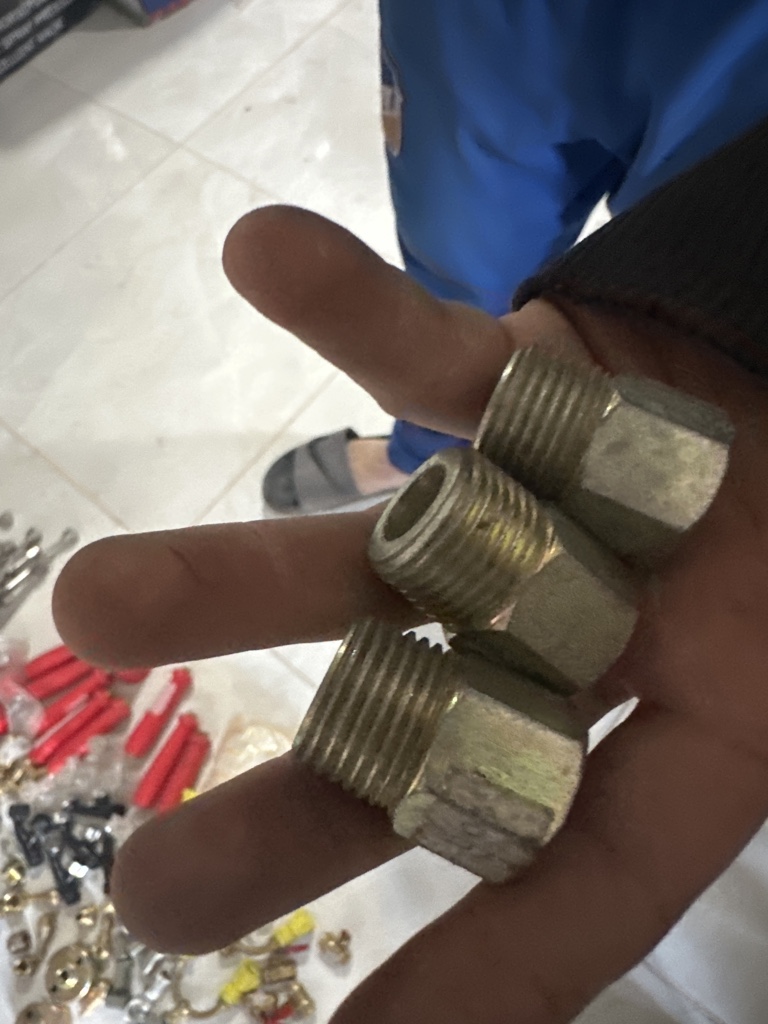 Adaptador metalico rosca macho