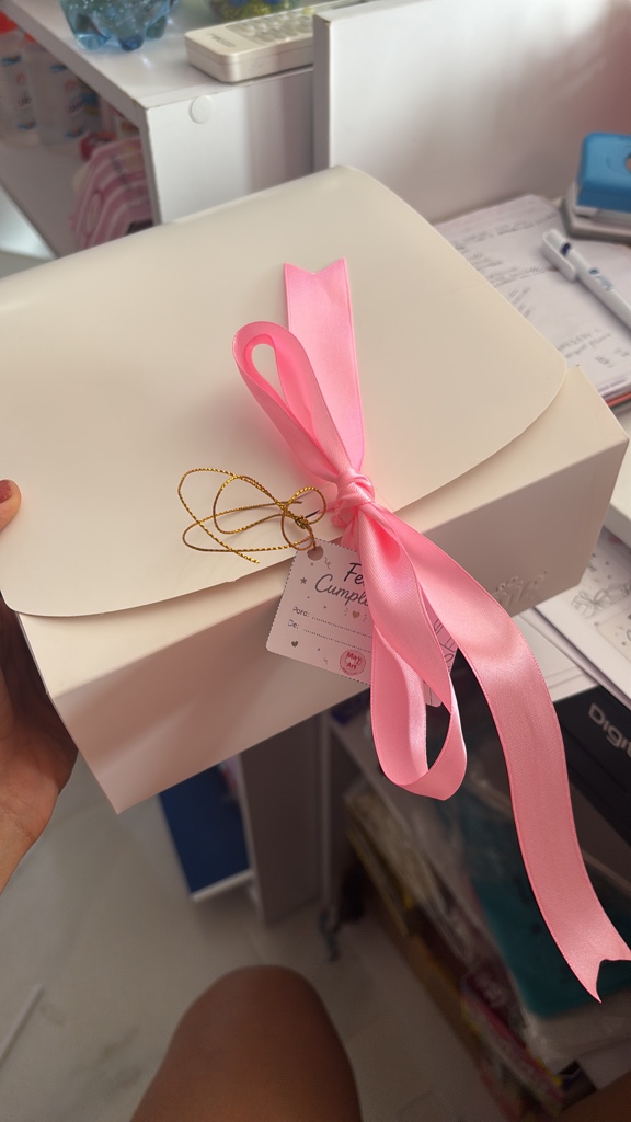 Caja cinta mediana  blanca
