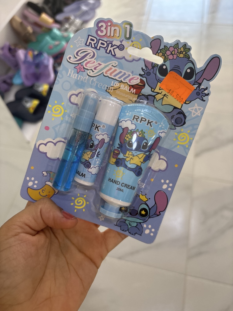 Kit 3 en 1 (locion, hidratante, labial) STICH
