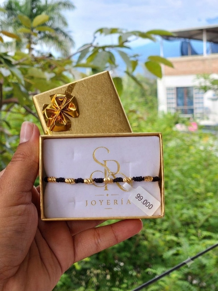 Pulsera 7 nudos con barril diamantado #4 (Oro Laminado 18K)