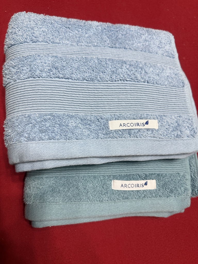 Toalla Arcoíris Vs colores 500 grs 50x80