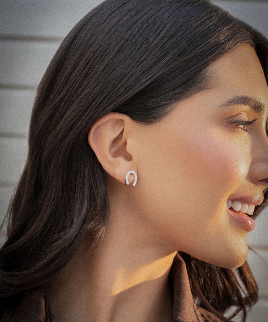 Aretes de herradura plateada avemaria RF:22467