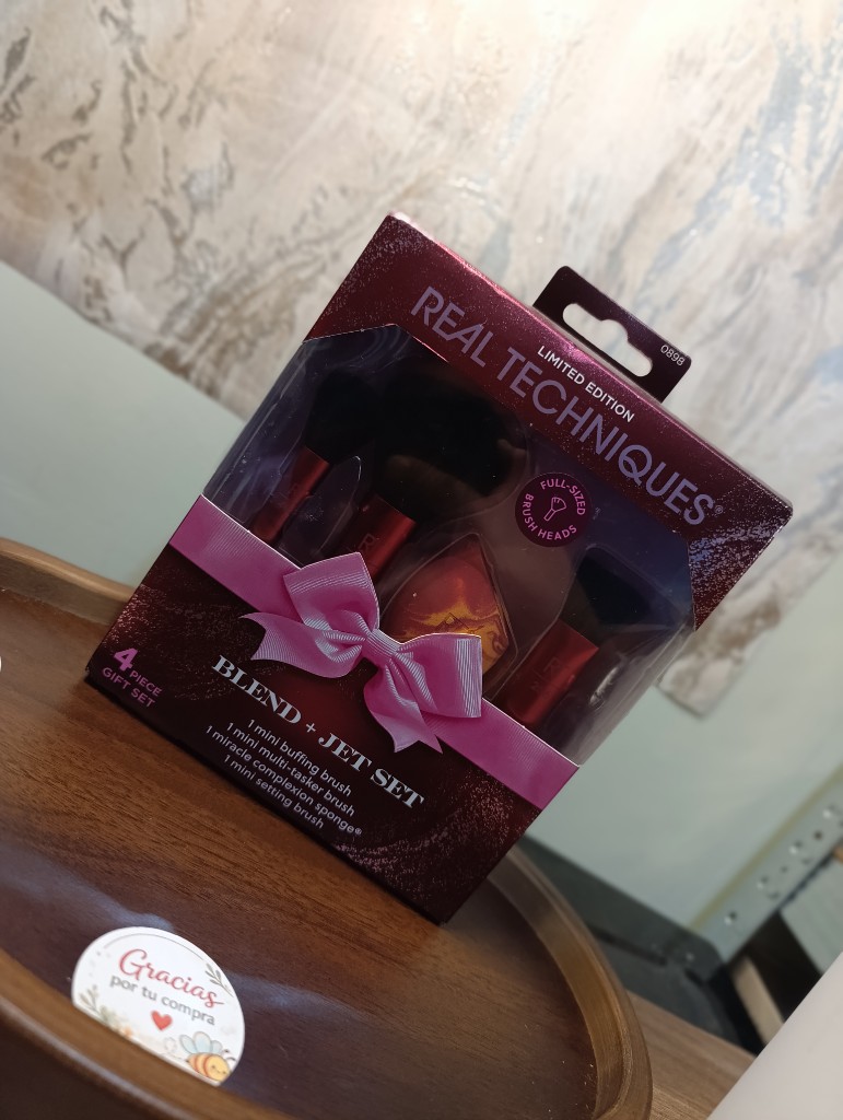 Real Techniques kit de brochas morado