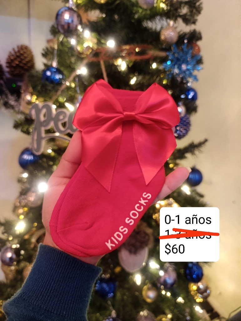 Roja con moño 0-1a