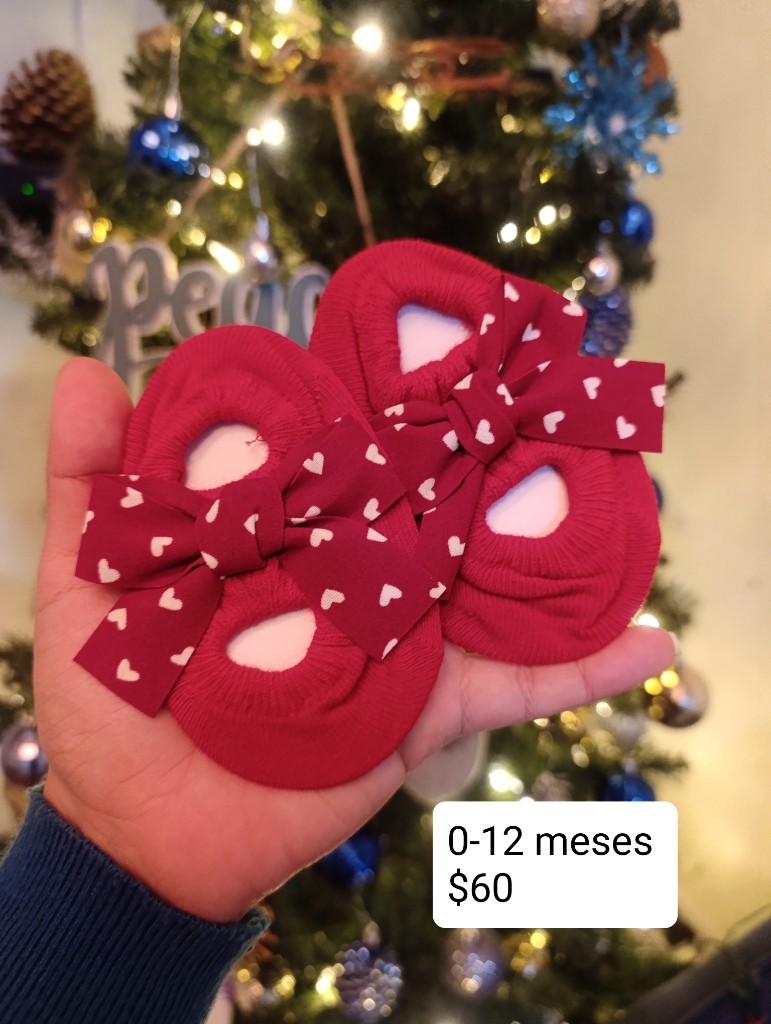 Calcetas rojas lazo corazones 0-12 m