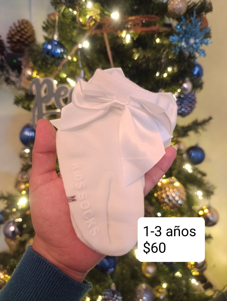 Calcetas blancas lazo 1-3 años