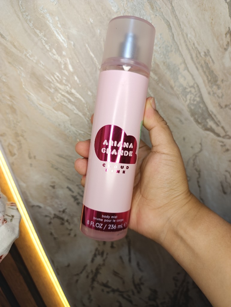 Ariana Grande body mist rosa