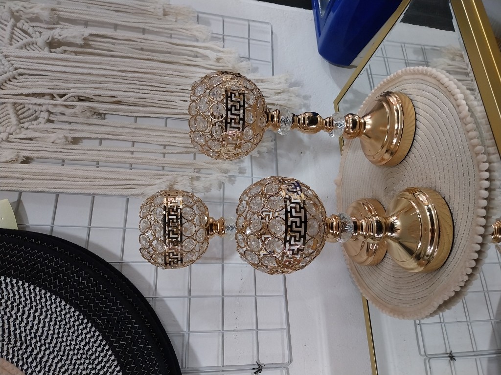 3 copas doradas
