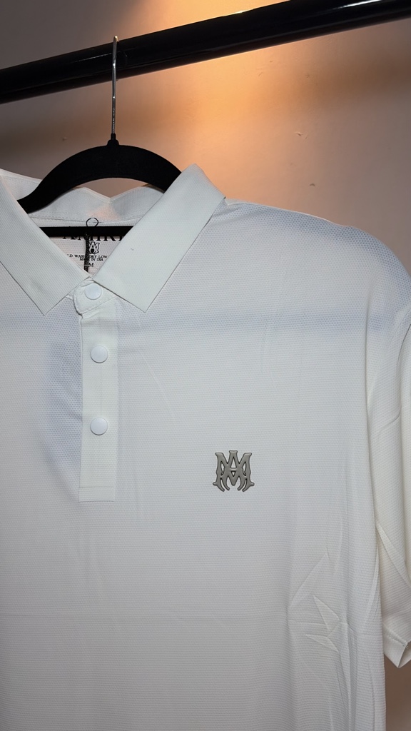 Armani, Blanca
