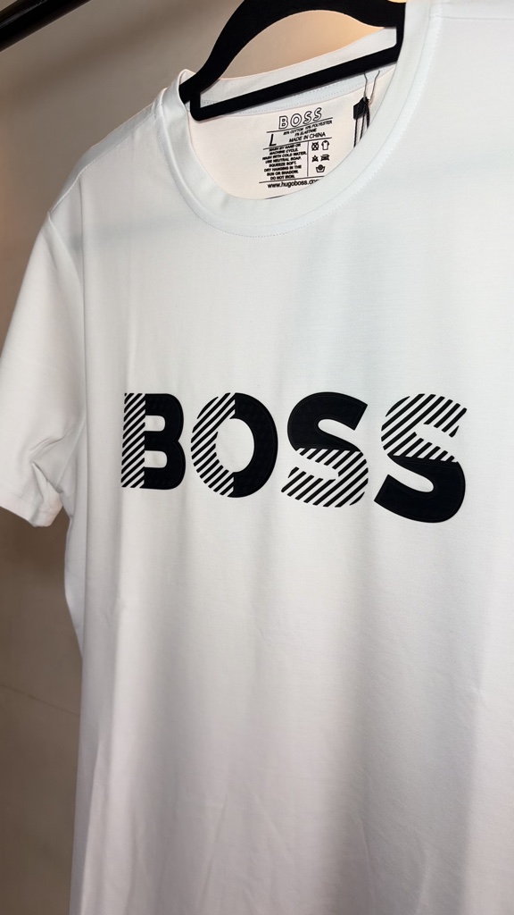 Boss (letras negras), Blanca