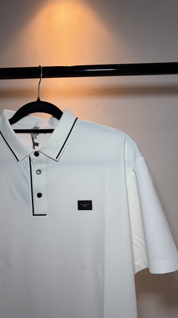 Dolce & Gabana (con botones), Blanca