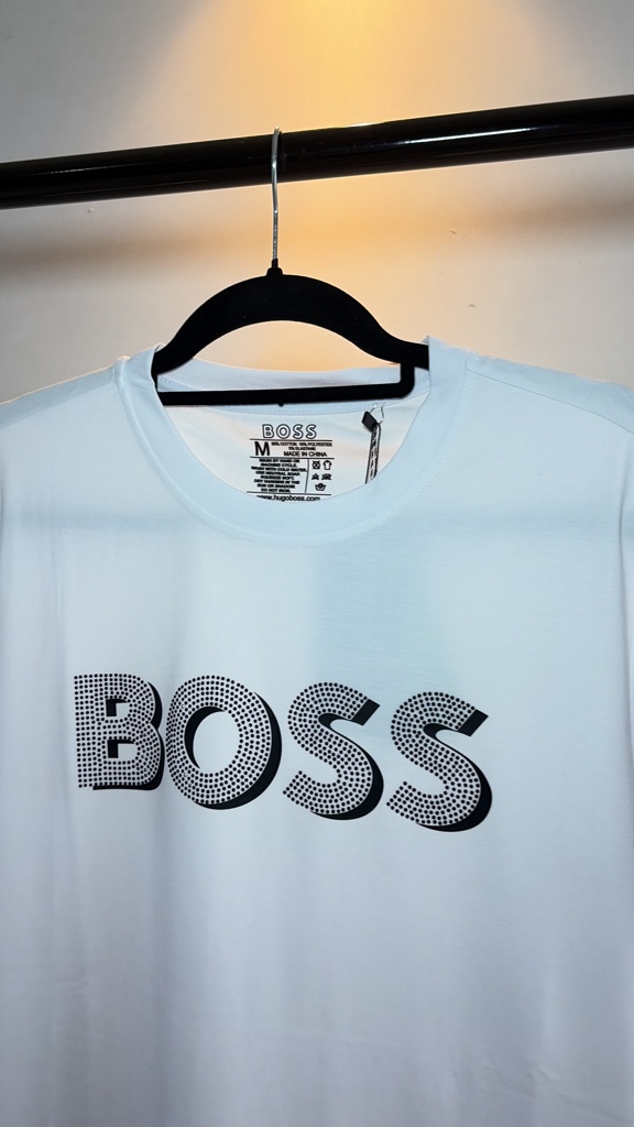 Boss (letras brillos), Blanca