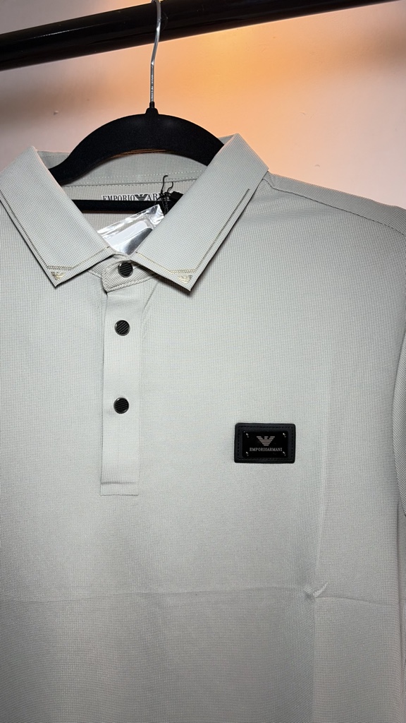 Armani, Beige
