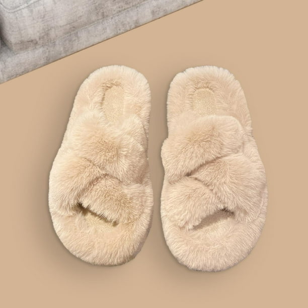 Pantufla de plataforma con peluche